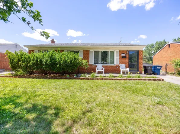 7543 N Wildwood St, Westland, MI 48185