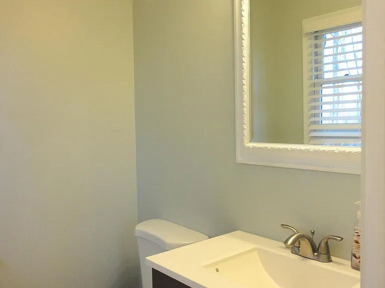 814 Rustic Ln — Photo 35
