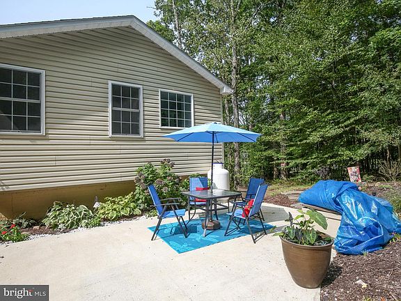 5th image of 114 Mountain Lake Dr