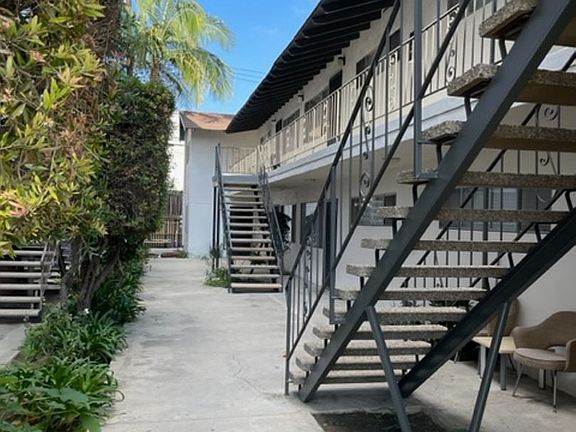3rd image of 445 Coronado Ave APT 5