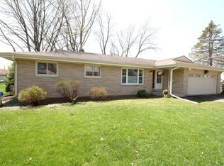 415 Blood St, Mukwonago, WI 53149