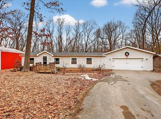 6733 Carolyn Dr NE, Sand Lake, MI 49343