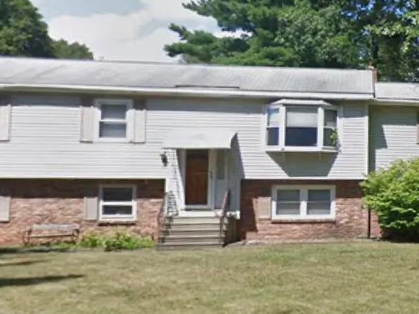 47 Parkwood Drive, Clifton Park, NY 12065