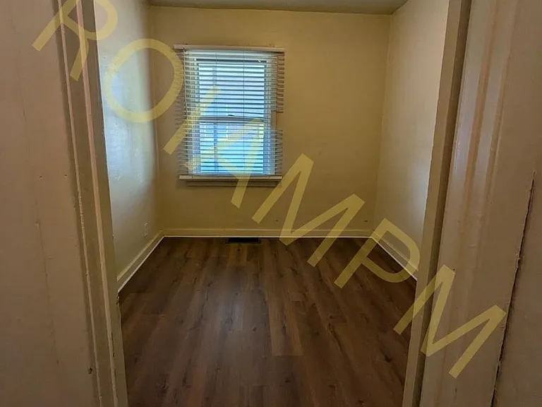 247 Idaho St E — Photo 5
