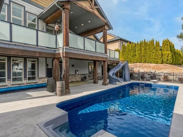 12830 Lake Hill Dr, Lake Country, BC V4V 2P7