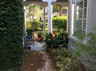 7 Hobcaw Ln, Savannah, GA 31411