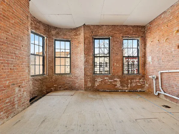 442 Willoughby Ave #2, Brooklyn, NY 11205