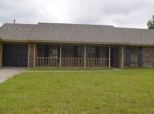 965 Black Willow Dr, Hinesville, GA 31313