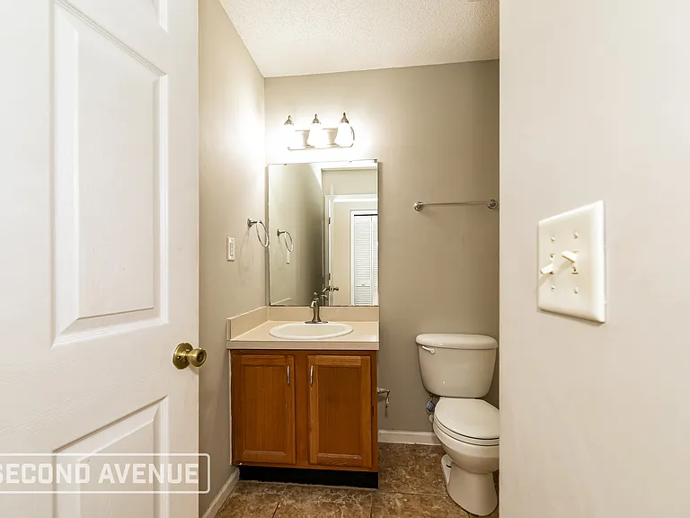 5647 Ellis Trace Dr — Photo 15
