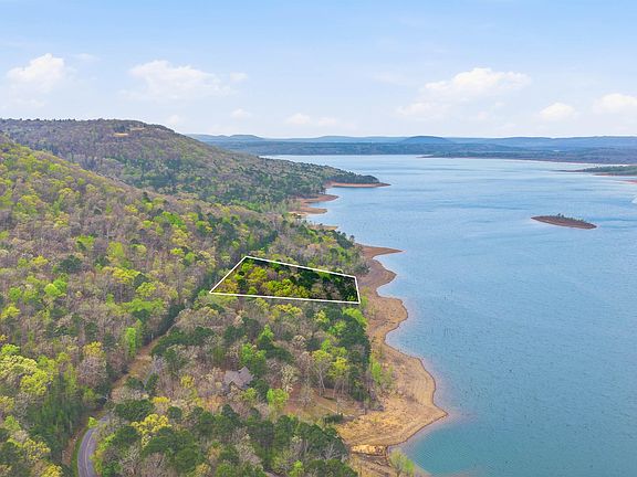 2nd image of 120 Lakefront Rd