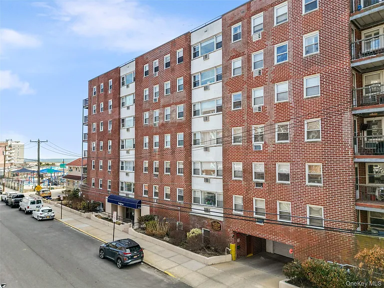 750 Shore Rd #2G — Photo 40