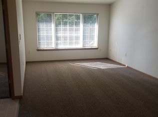 584 W State St #5, Hartford, WI 53027