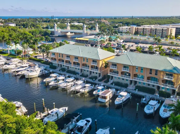 643 Casa Loma Boulevard, Boynton Beach, FL 33435