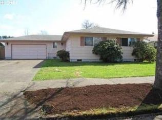 5687 E St, Springfield, OR 97478