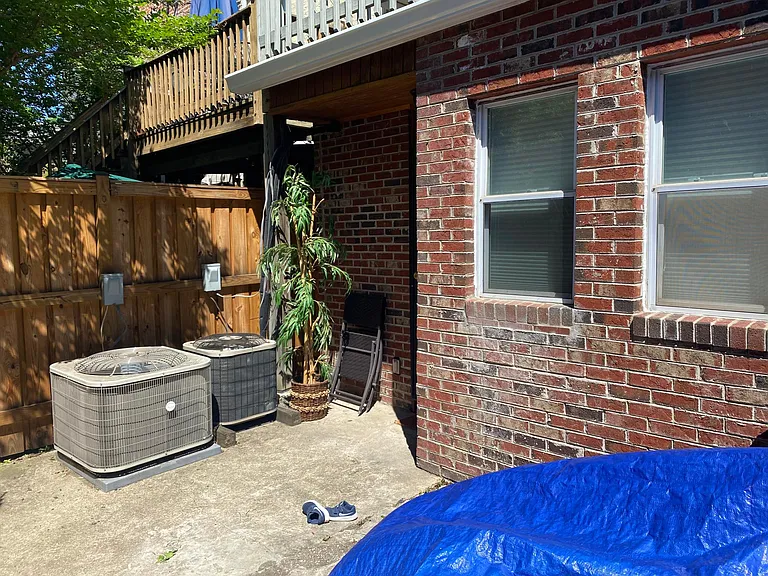 407 M St NE #B — Photo 11