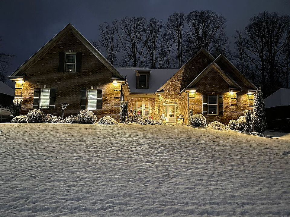 1st image of 2800 Fieldstone Dr