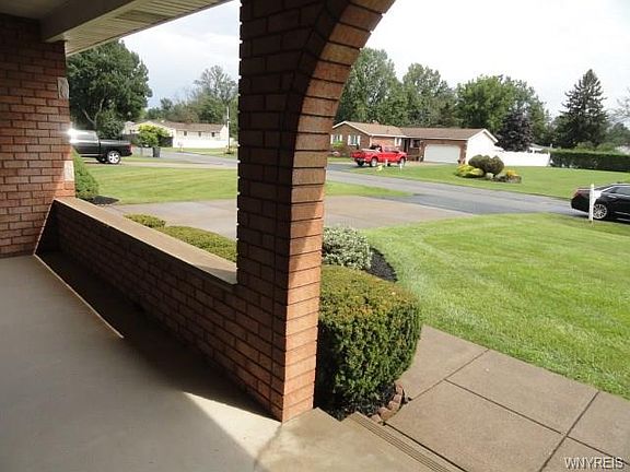4th image of 8380 Ziblut Ct