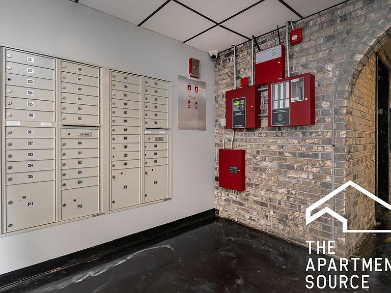 2310 N Harlem Ave #205 — Photo 9