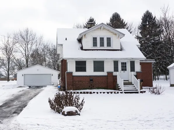 325 E Bergey St, Wadsworth, OH 44281