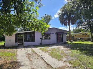 208 N 40th St, Fort Pierce, FL 34947