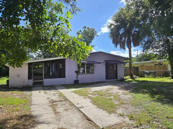 208 N 40th Street, Fort Pierce, FL 34947