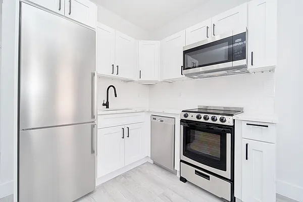 Rented by The Agency | media 1