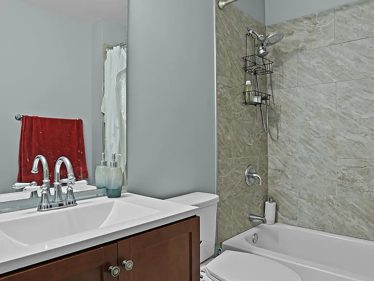 4333 Delmar Blvd — Photo 6