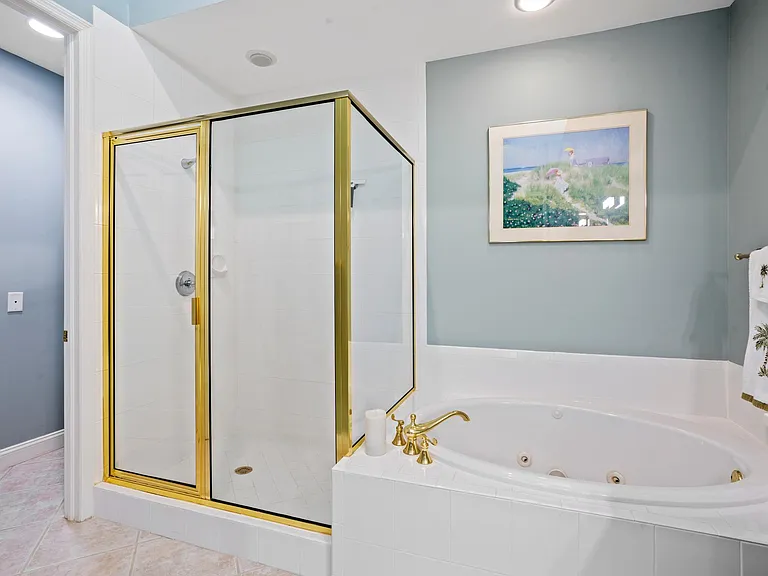 2385 Hidden Lake Dr #10 — Photo 25