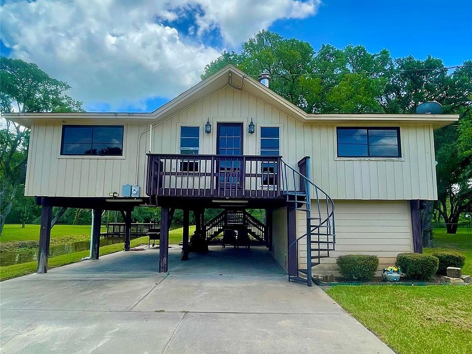 250 Riverside Dr, Palacios, TX 77465 MLS 27692102 Zillow