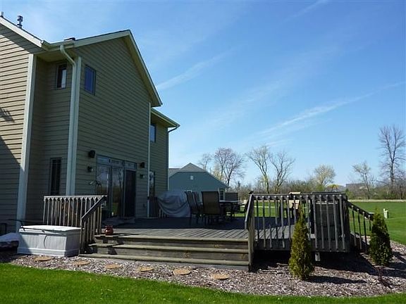 2nd image of 415 Whispering Way