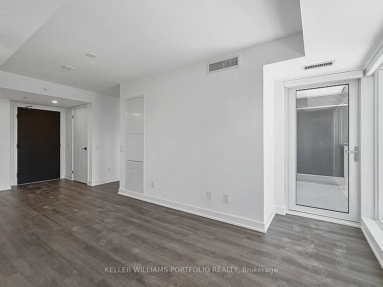 609 Sherbourne St #407 — Photo 8
