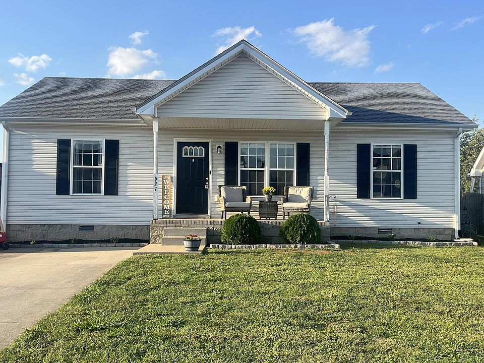 1st image of 527 Oakmont Dr