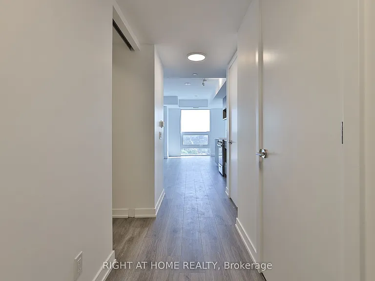 100 Queen St E #2805 — Photo 18