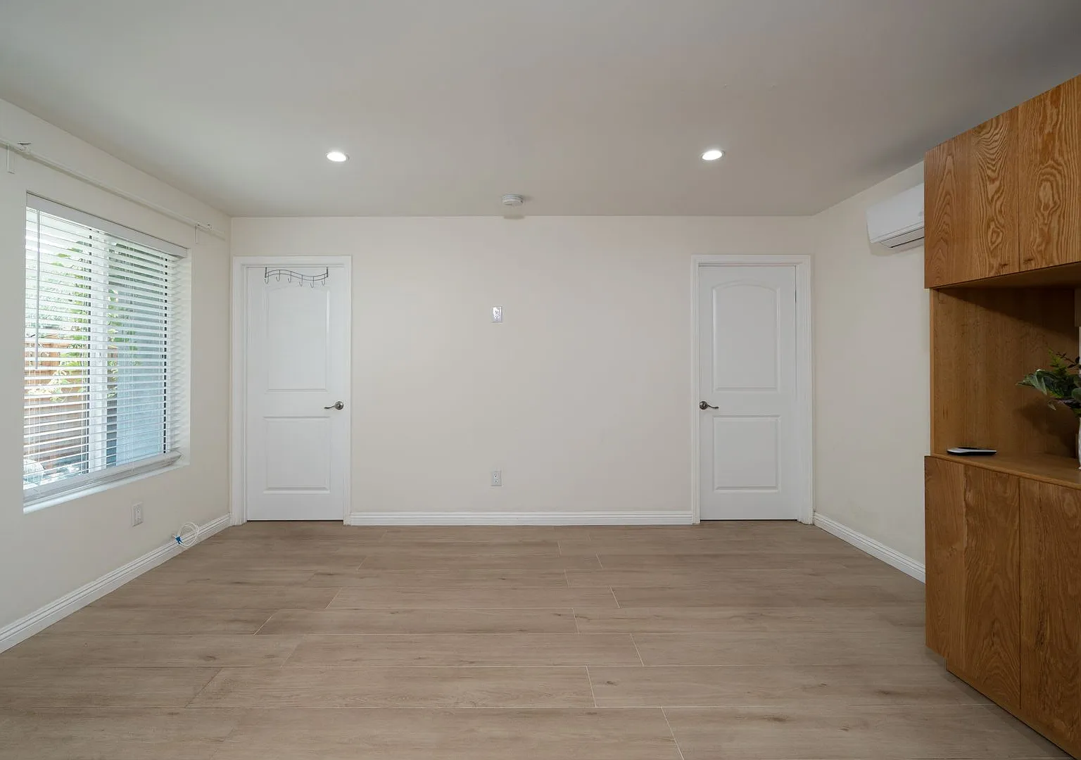 Charming 2 Bedroom 2 Bath Back ADU in Monrovia — Photo 4