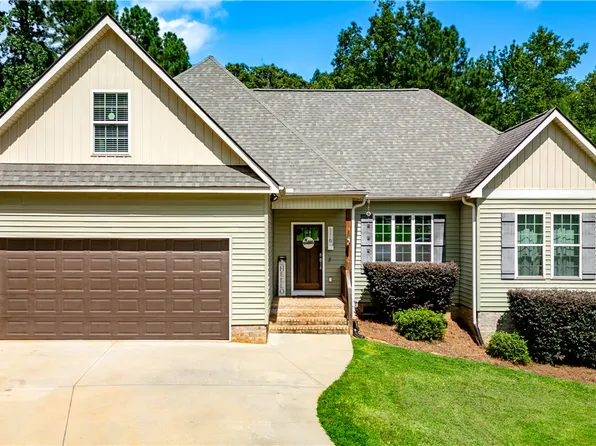 116 Ridgeland Dr, Six Mile, SC 29682