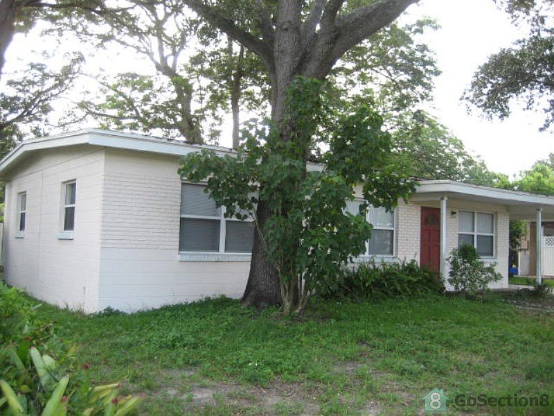 1st image of 8708 N Renfrew Pl