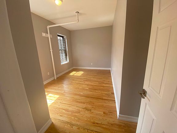 3rd image of 616 W 182nd St #7