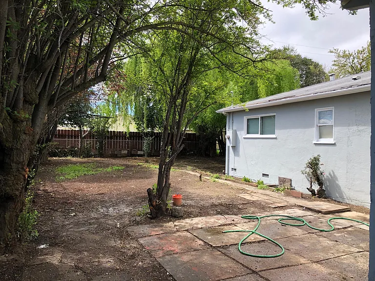 149 Rounds St — Photo 19