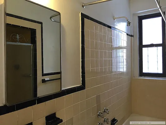 Rented by Sovereign Associates | media 39