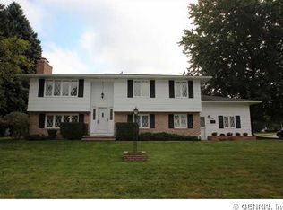 116 Creekside Dr, Rochester, NY 14622
