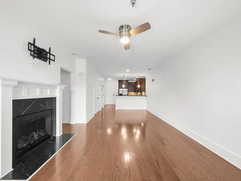2360 Logan Cir #101 — Photo 20
