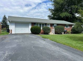 106 Lilac Dr, Shawsville, VA 24162