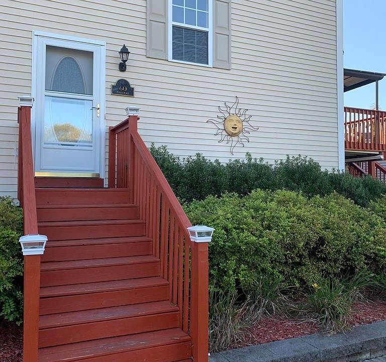 1st image of 60 Peach Pl #1