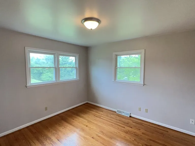 3645-3647 Oaklawn Ave NW — Photo 2