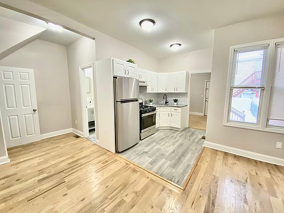3rd image of 399 Lincoln Ave #1