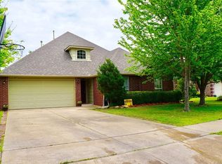 1713 S Maple Ave, Broken Arrow, OK 74012