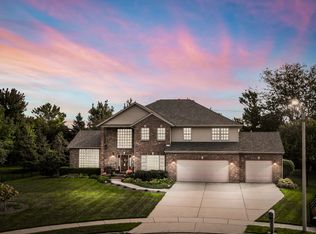 3 Strawberry Rd, Bloomington, IL 61704