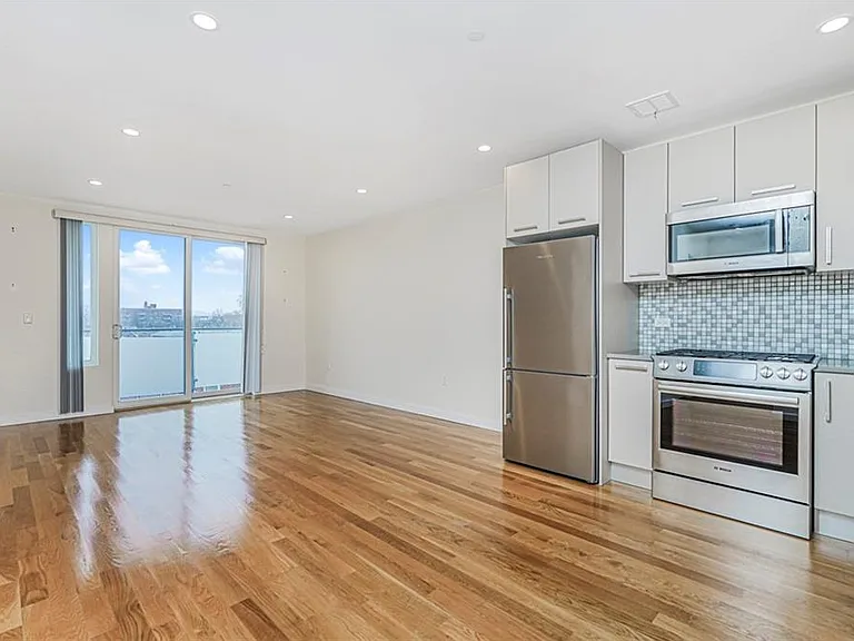 8629 Bay Pkwy #4 — Photo 11