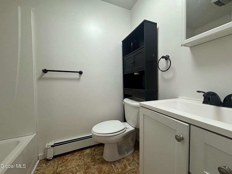 4th image of 531 Hamilton Street