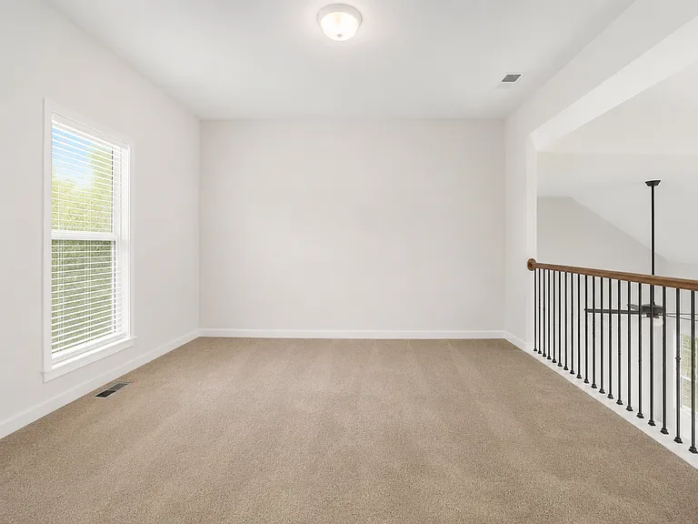 11 Lee Way — Photo 5